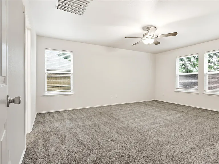 1356 N Cozumel St — Photo 15