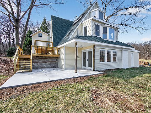 3rd image of 3891 Wellman Rd