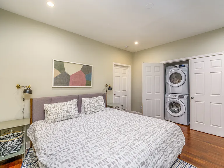 604 Glen Iris Dr NE #1 — Photo 12