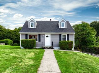 29 Sunny Knolls Dr, Poughkeepsie, NY 12603