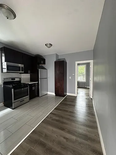 32 Corbin Ave Photo 1
