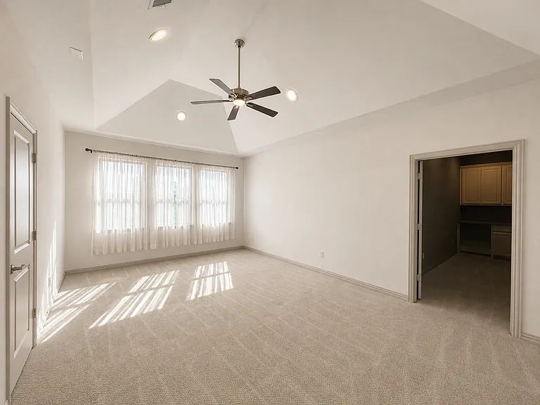 2042 Farmhouse Way — Photo 22