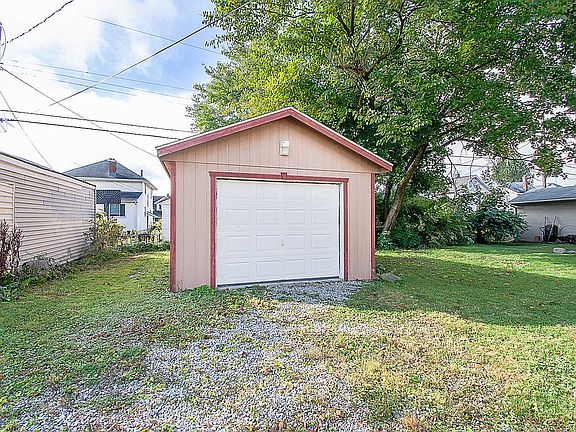 Detached 1-car garage.