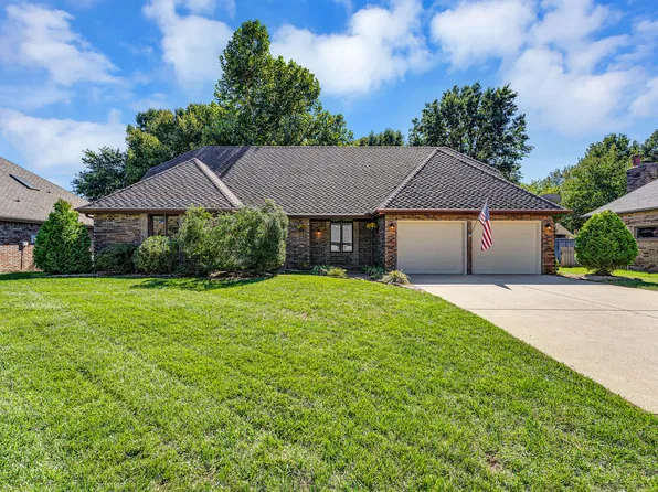 2016 E Lakewood Street, Springfield, MO 65804