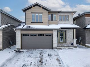 886 Sendero Way, Ottawa, ON K2S2W8