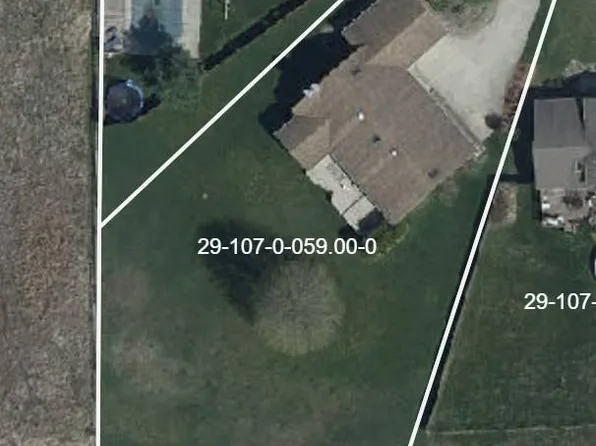 685 Kathy Ann Dr, Youngstown, OH 44512