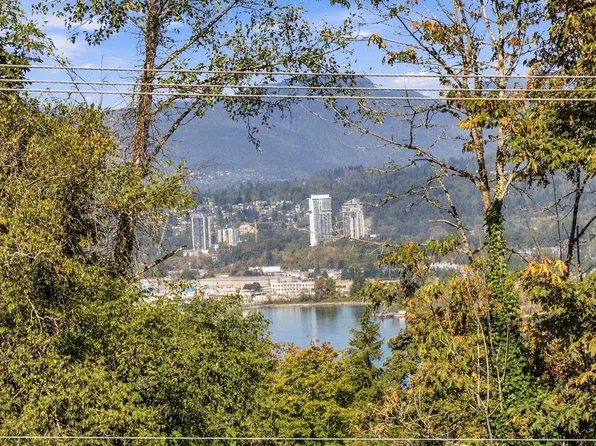 330 Gamma Ave N, Burnaby, BC V5C 1X9