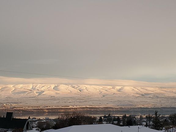 Front Porch View of the Columbia Gorge