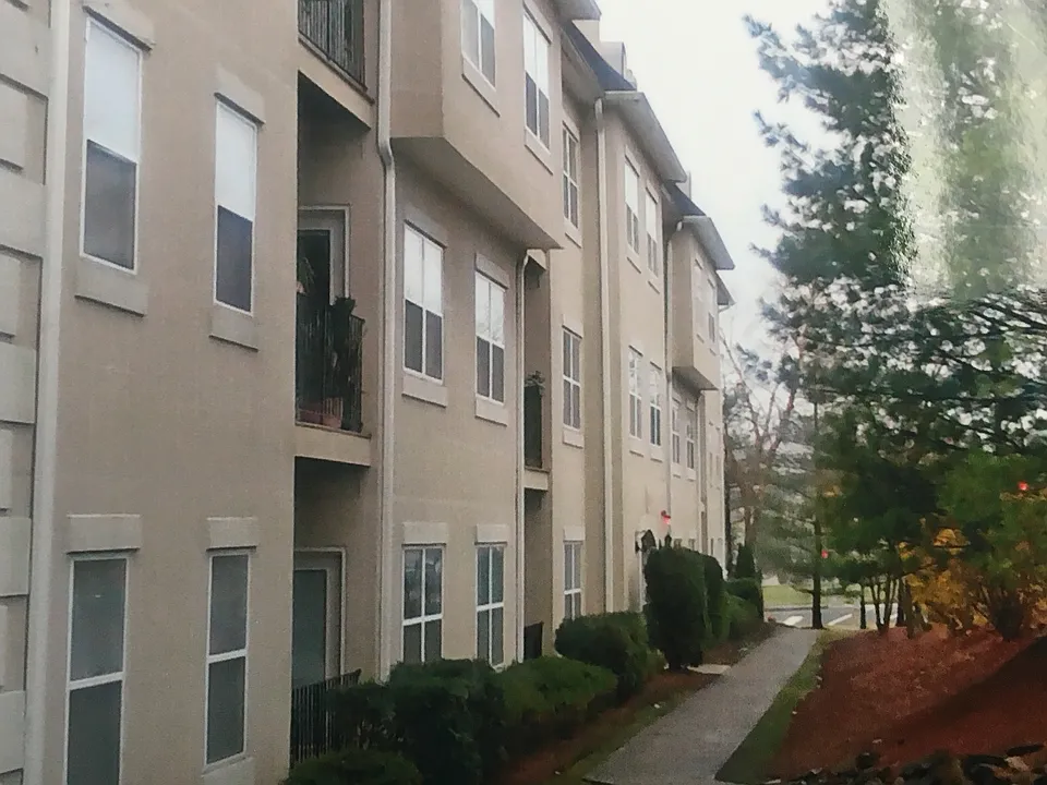 110 Brittany Dr #110