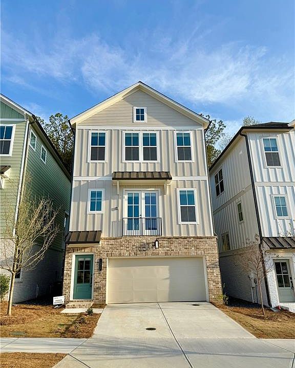 1st image of 102 Pinecone Pkwy