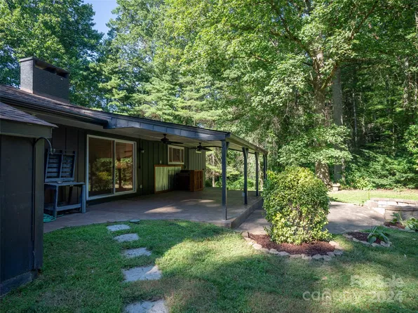 100 Ashton Ln, Brevard, NC 28712