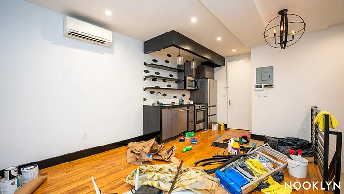 Rented by Nooklyn NYC LLC | media 12