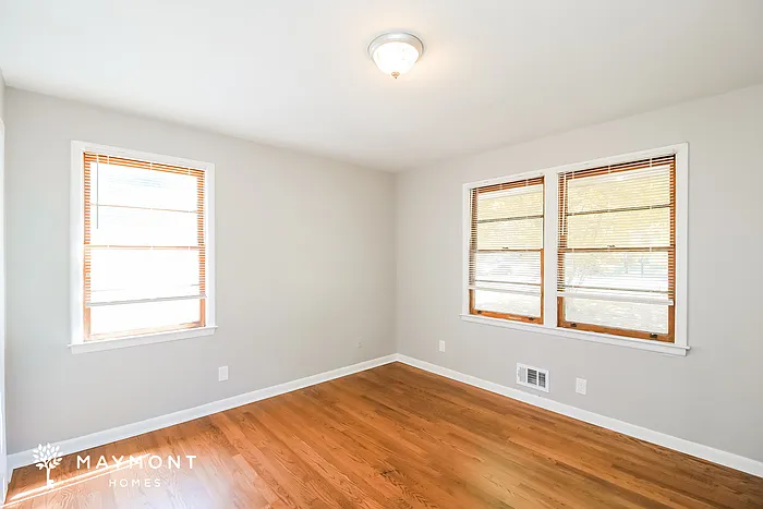 8542 Taylor Rd — Photo 9