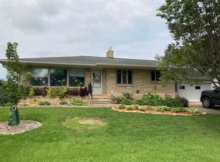 711 Sioux St, Winona, MN 55987