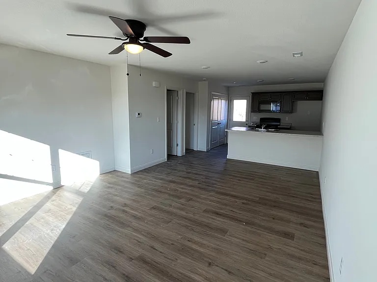 15410 Corbin Ct #B — Photo 3
