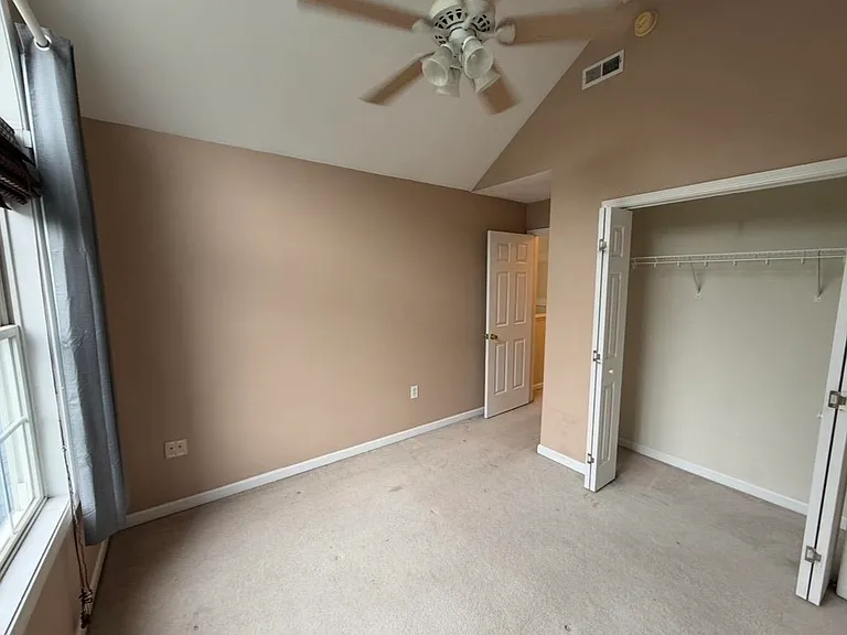 1410 Ashford Ct — Photo 27