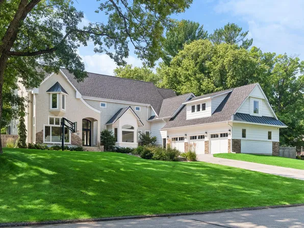 12311 Evas Dr, Minnetonka, MN 55305