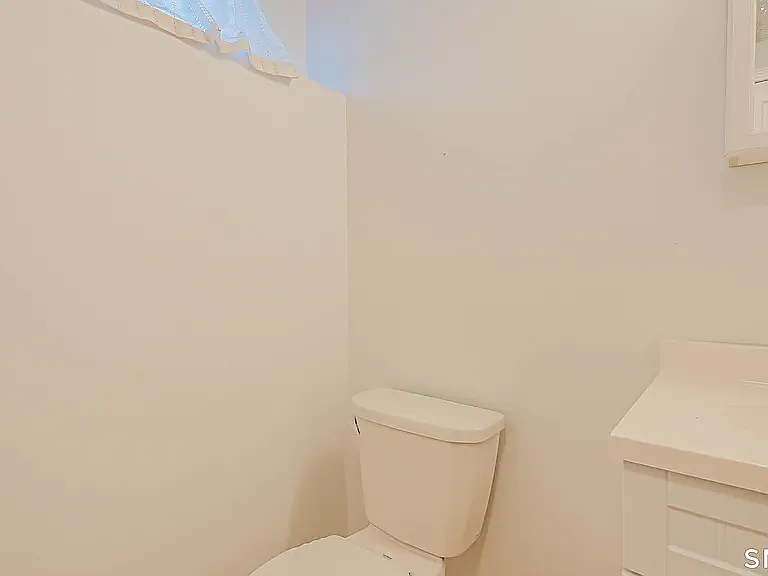 45 Daytona St — Photo 23