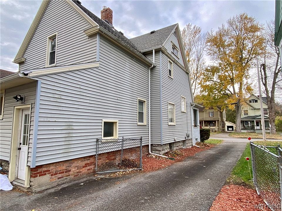 13 Walnut St, Batavia, NY 14020 Zillow