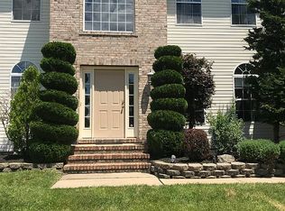 11 Toni Dr, New Egypt, NJ 08533