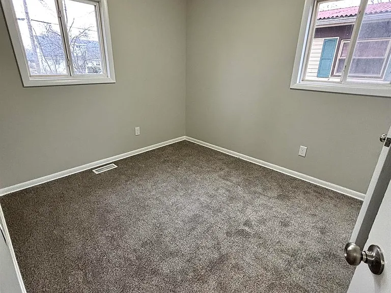 3815 Wedgewood Dr — Photo 14