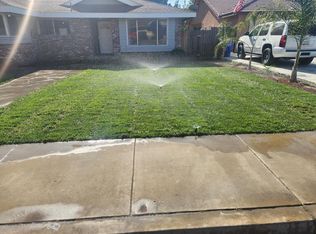 733 W Thurman Ave, Porterville, CA 93257