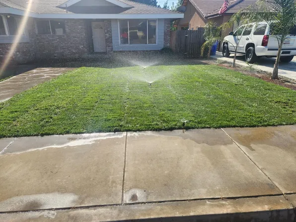 733 W Thurman Ave, Porterville, CA 93257