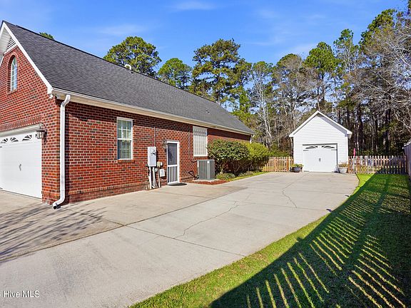 4th image of 1399 Liberty Landing Road SE