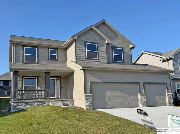 8110 S 196th St, Gretna, NE 68028