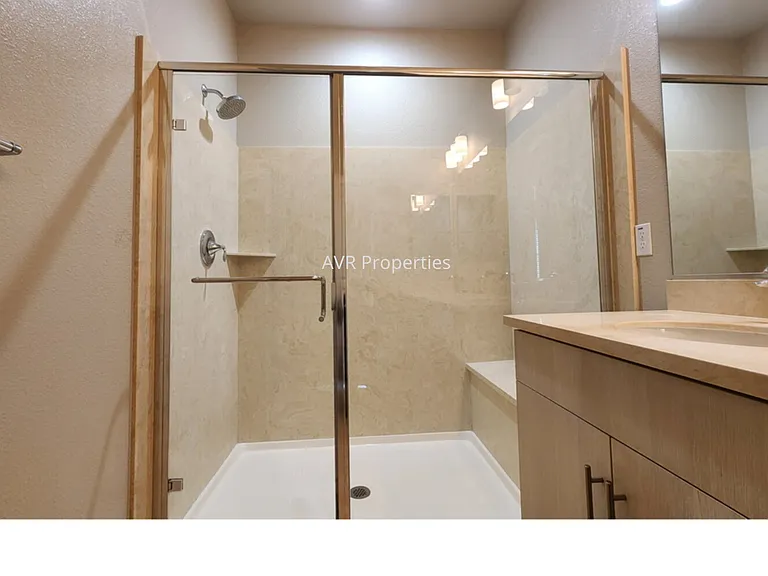 5635 Melodia Cir — Photo 26