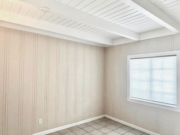 5th image of 2728 Marlborough Ave #2728