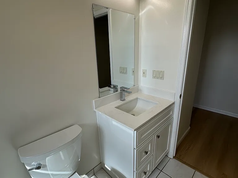 472 Bryan Ave — Photo 44
