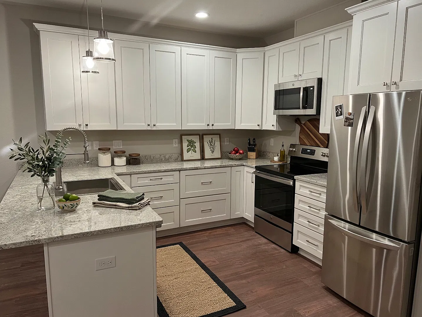 Coming Soon | Three bedroom townhouse in Central Talent location! — Photo 3