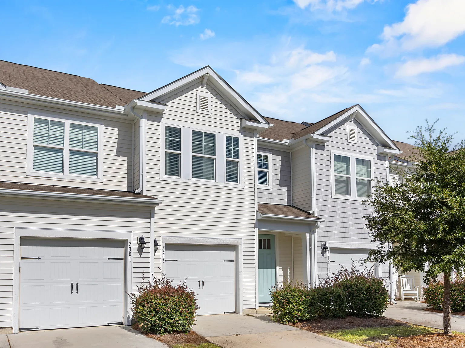 3 bed, 2.5 bath, 1533 sqft, $2,500 — Photo 1