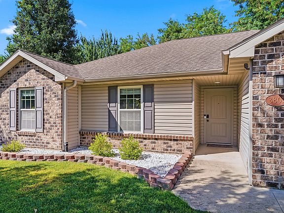 2nd image of 3807 Clydesdale Dr