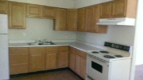 2nd image of 502 Cherry Hill Dr APT C