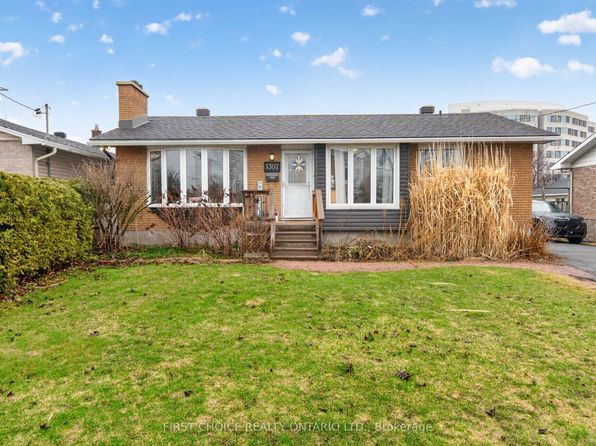 1307 Aurele St, Ottawa, ON K1B 3L4