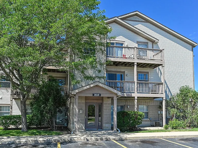 Studio, 1, and 2 Bedroom Apartments