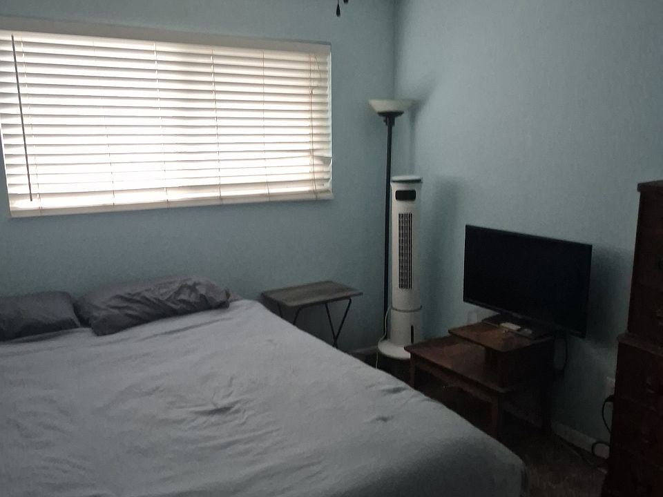 2nd image of 131 Del Paso Ct