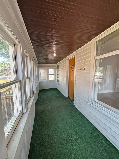 4 bed, 2100 sqft, $1,800 — Photo 3