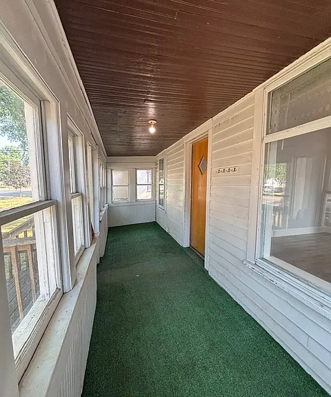 815 College St N — Photo 3