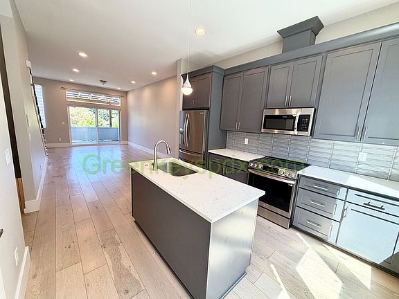 5th image of 6064 NE 42nd Ave