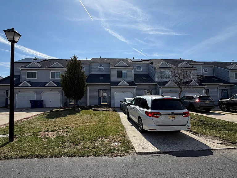 14 Cayenne Ct — Photo 10