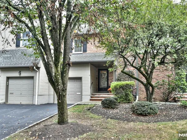 17 Allison Ct, Allendale, NJ 07401