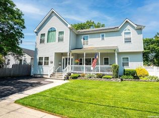 321 Stewart Ave, Bethpage, NY 11714