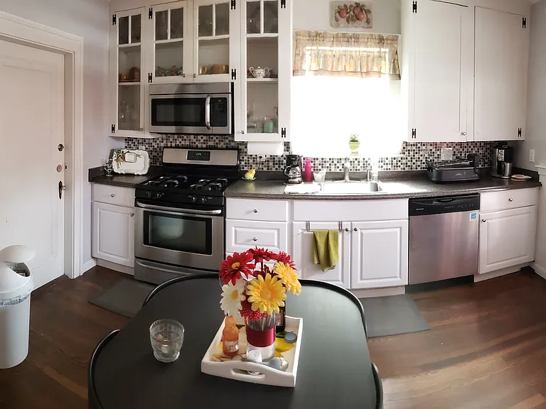 1 Cherry St #1 — Photo 2