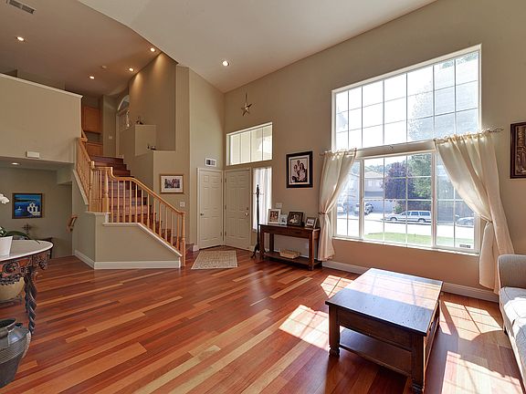 4th image of 9760 Sparrow Glen Way