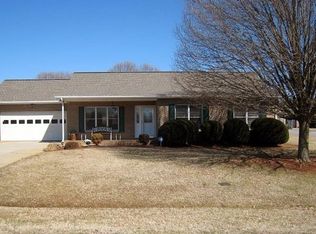 1017 Davids St, Conover, NC 28613