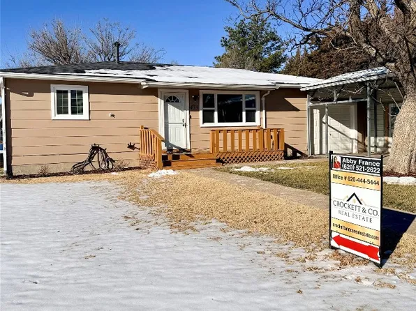 433 S Central Ave, Dighton, KS 67839