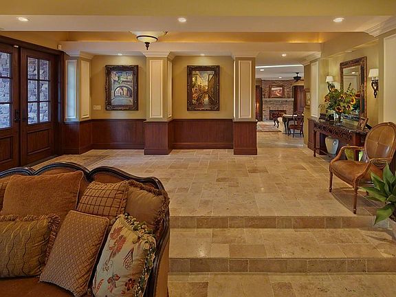 Home For Sale In Pine Tree Golf Club